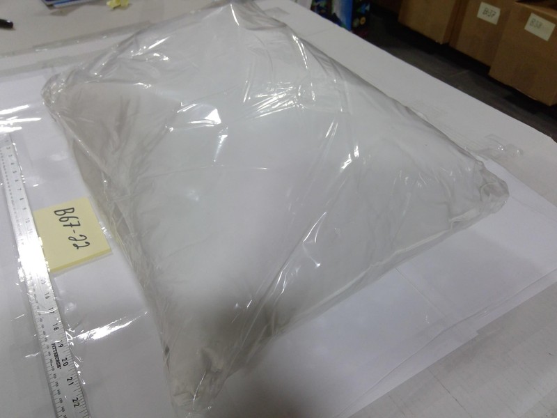 Threshold Microgel Down Alternative Pillow Standard/Queen Medium White Plush gallery