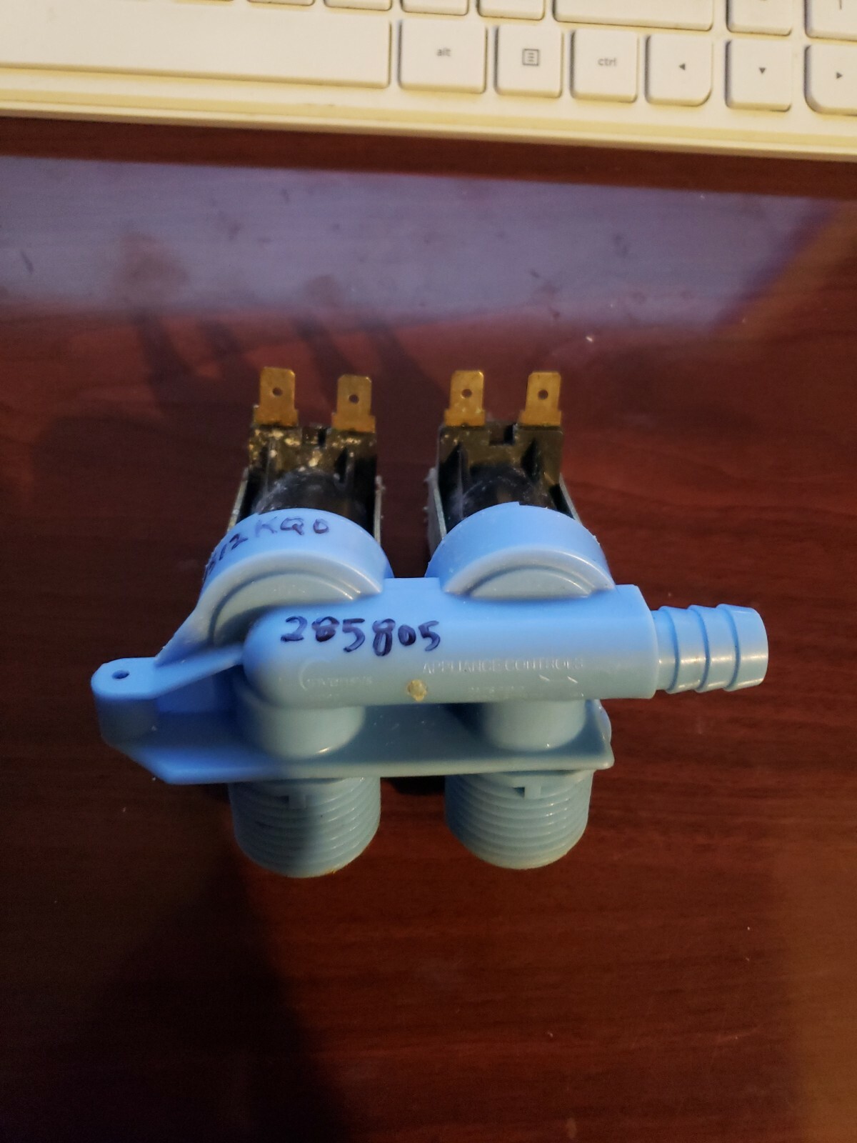 WHIRLPOOL WASHER WATER INLET VALVE 285805 3952164 gallery