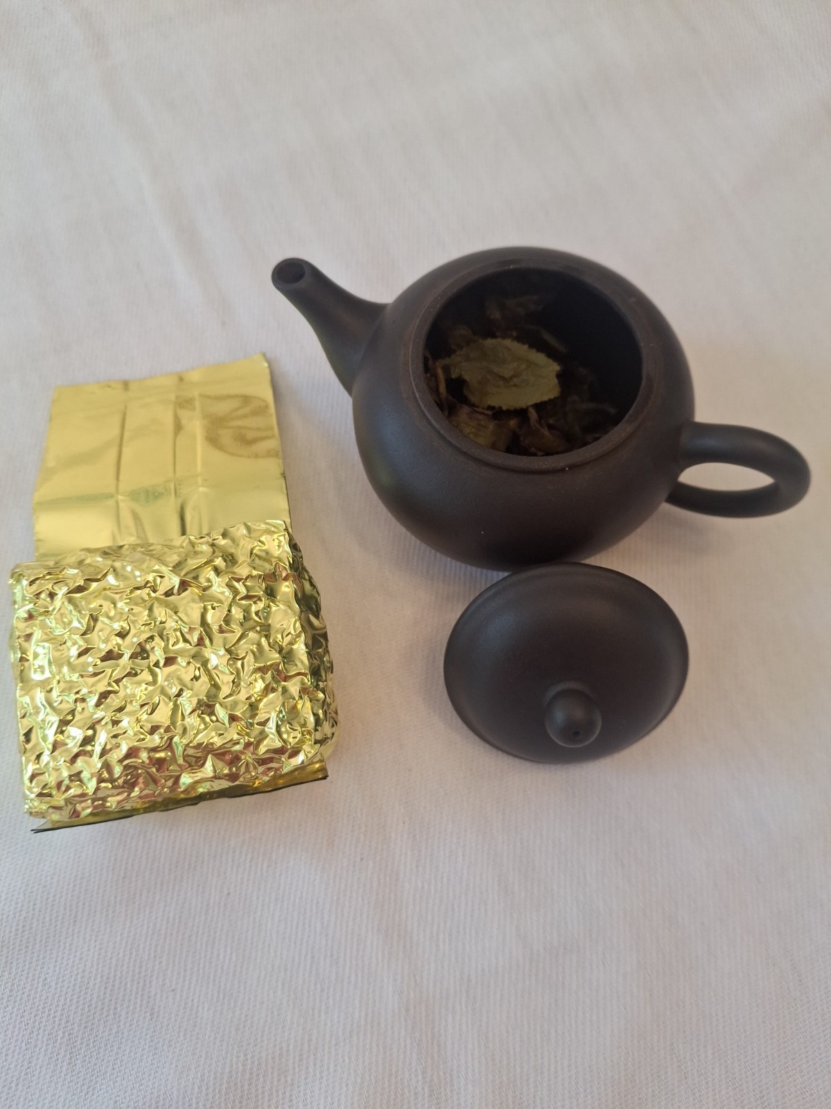 'Rising Phoenix' Taiwan High Mountain Jade Oolong 2017 Winter Tea * 150g gallery
