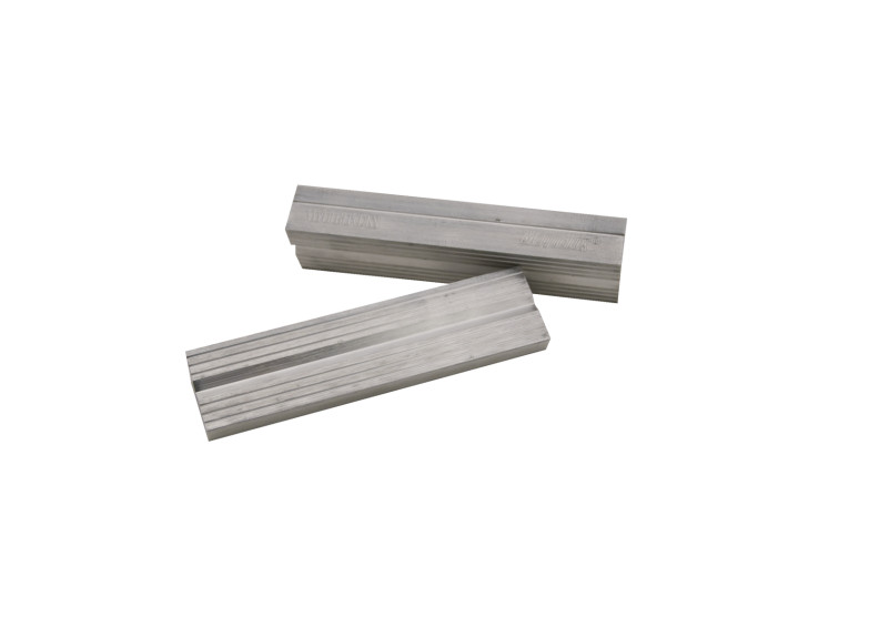 Wilton — A5 Replacement Magnefix Aluminum Jaw Caps with 5 in Jaw Opening, Pair gallery