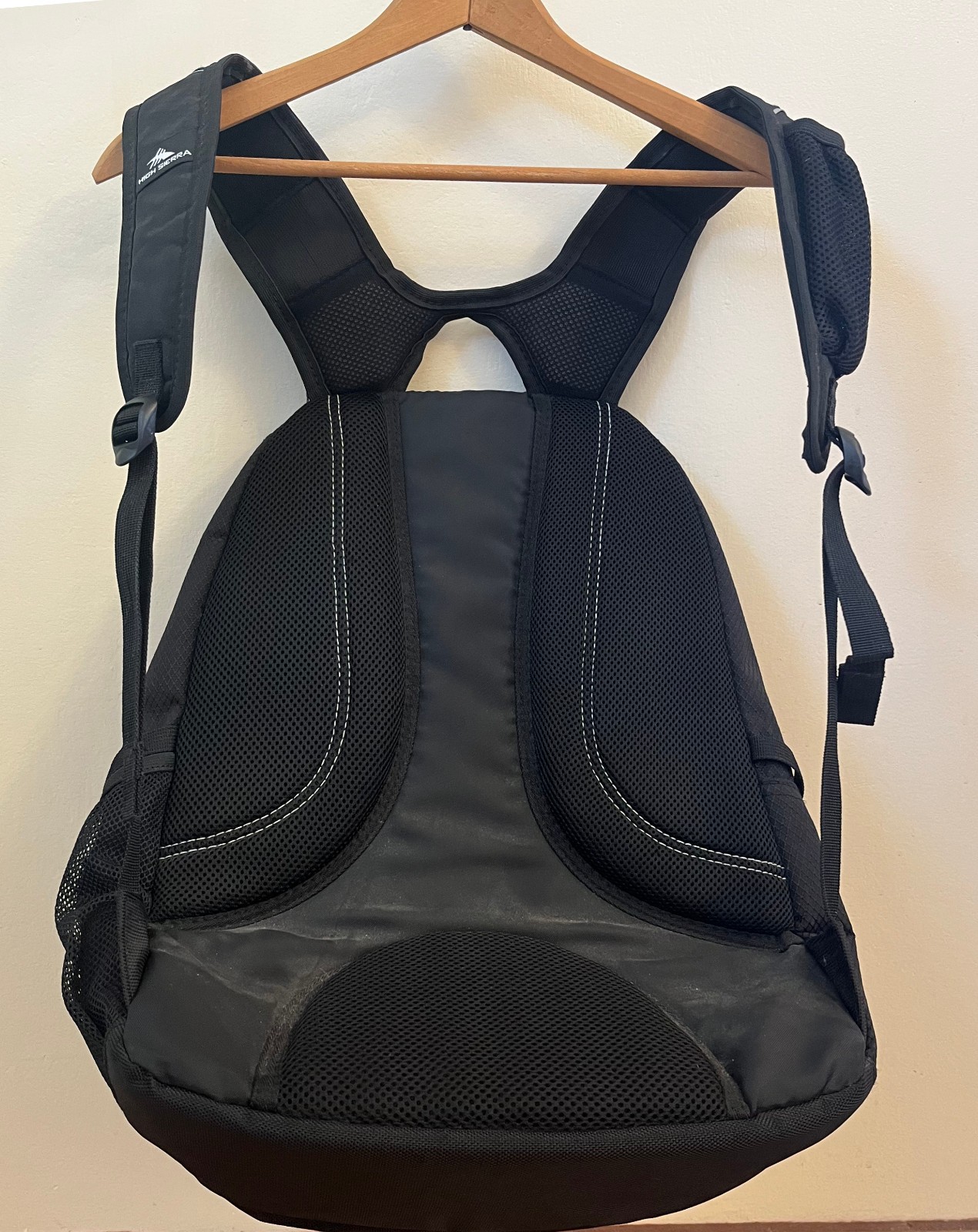 Black High Sierra Riprap BackPack 2