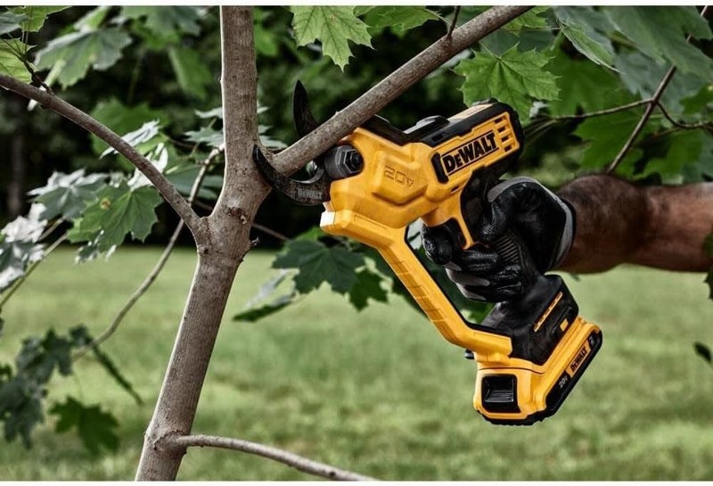DEWALT 20V MAX Cordless Pruning Shears, Bare Tool (DCPR320B), Brushless Motor gallery