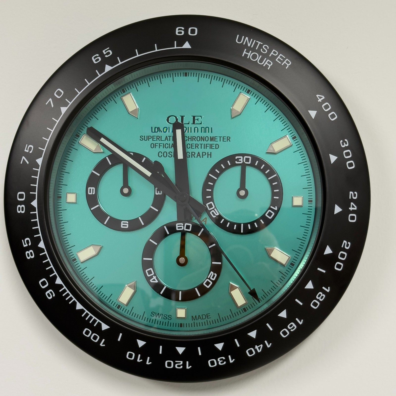 Luxury wall clock gallery