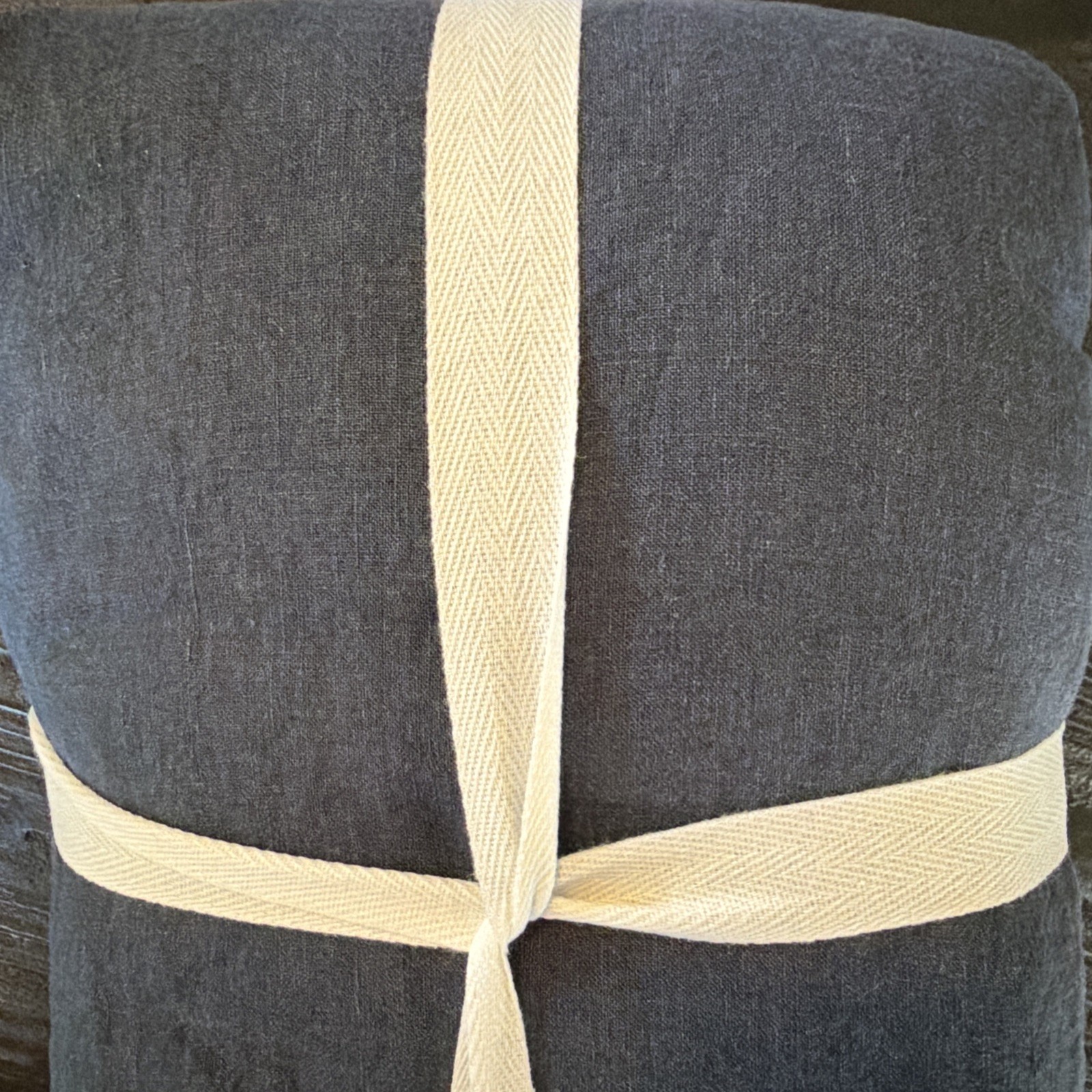 Pottery Barn Belgian Flax Linen King FITTED SHEET ONLY Midnight Dark Blue NWT gallery
