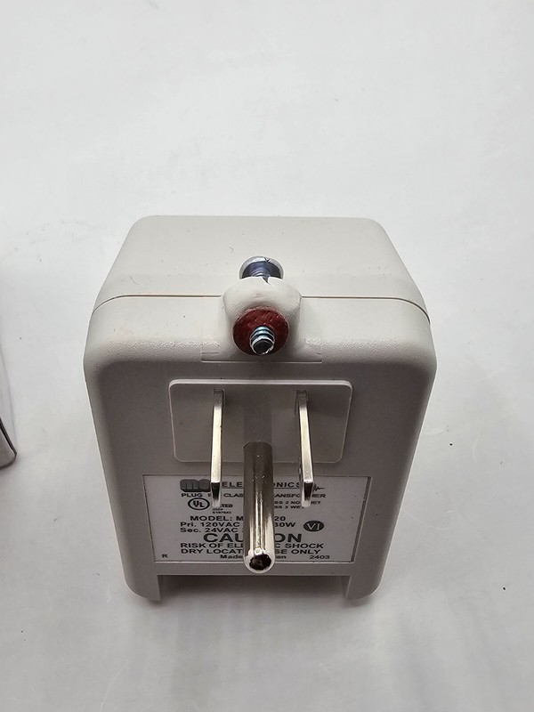 MG MGT2420 Plug-in Transformer, 24VAC, Class 2 gallery