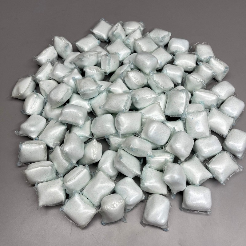WATER FLAKES Stearns Bug Blitzer in Premeasured Packets 90 x 0.5 oz. Packets (Ne gallery