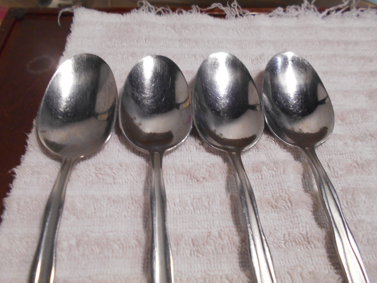 4 Oneida PANORAMA Pattern Stainless Place / Oval Soup Spoons Frosted Glossy 8694 gallery