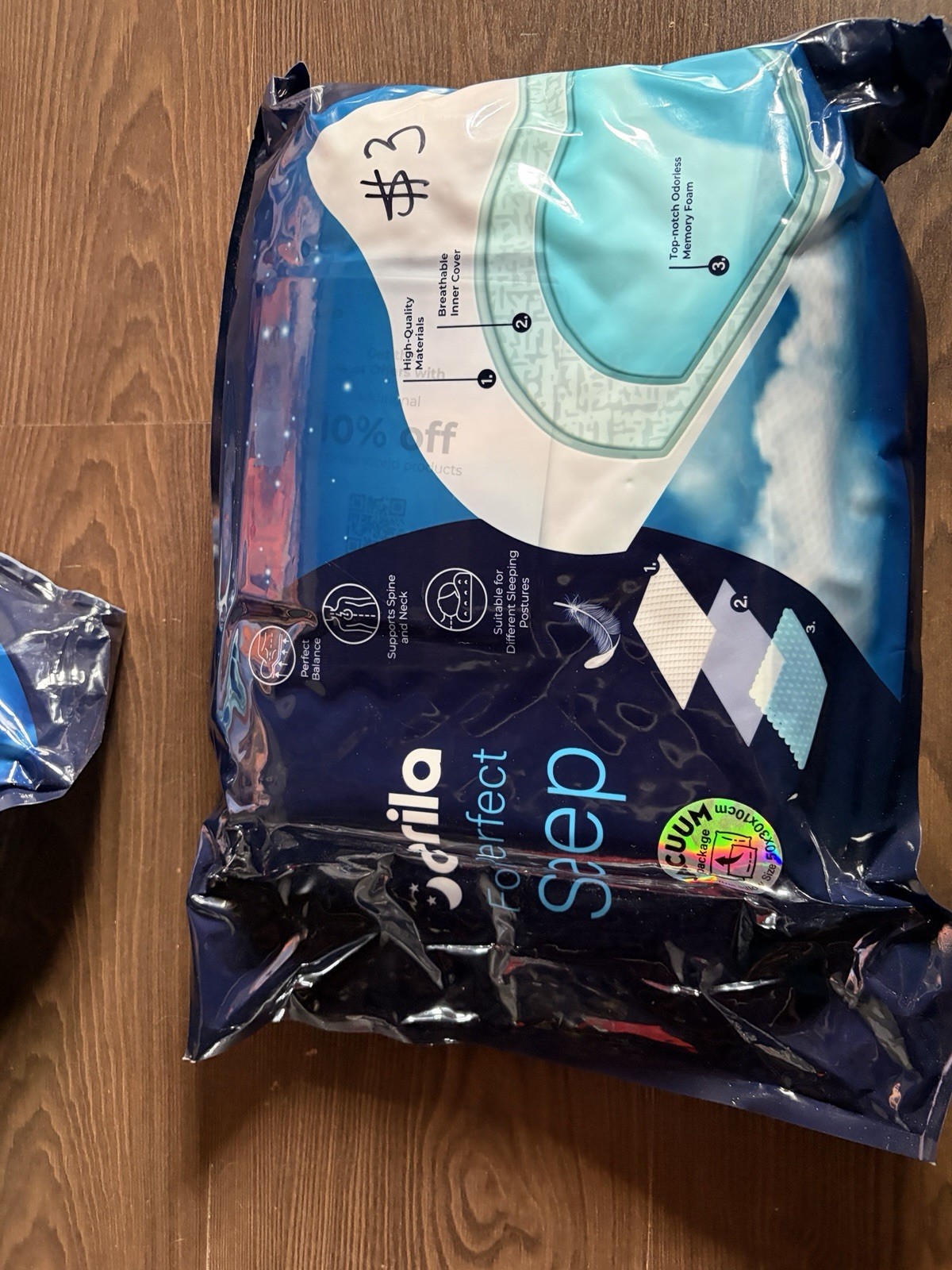 Derila Ergo Pillow Standard Memory Foam Ergo Edition / NEW!!! gallery
