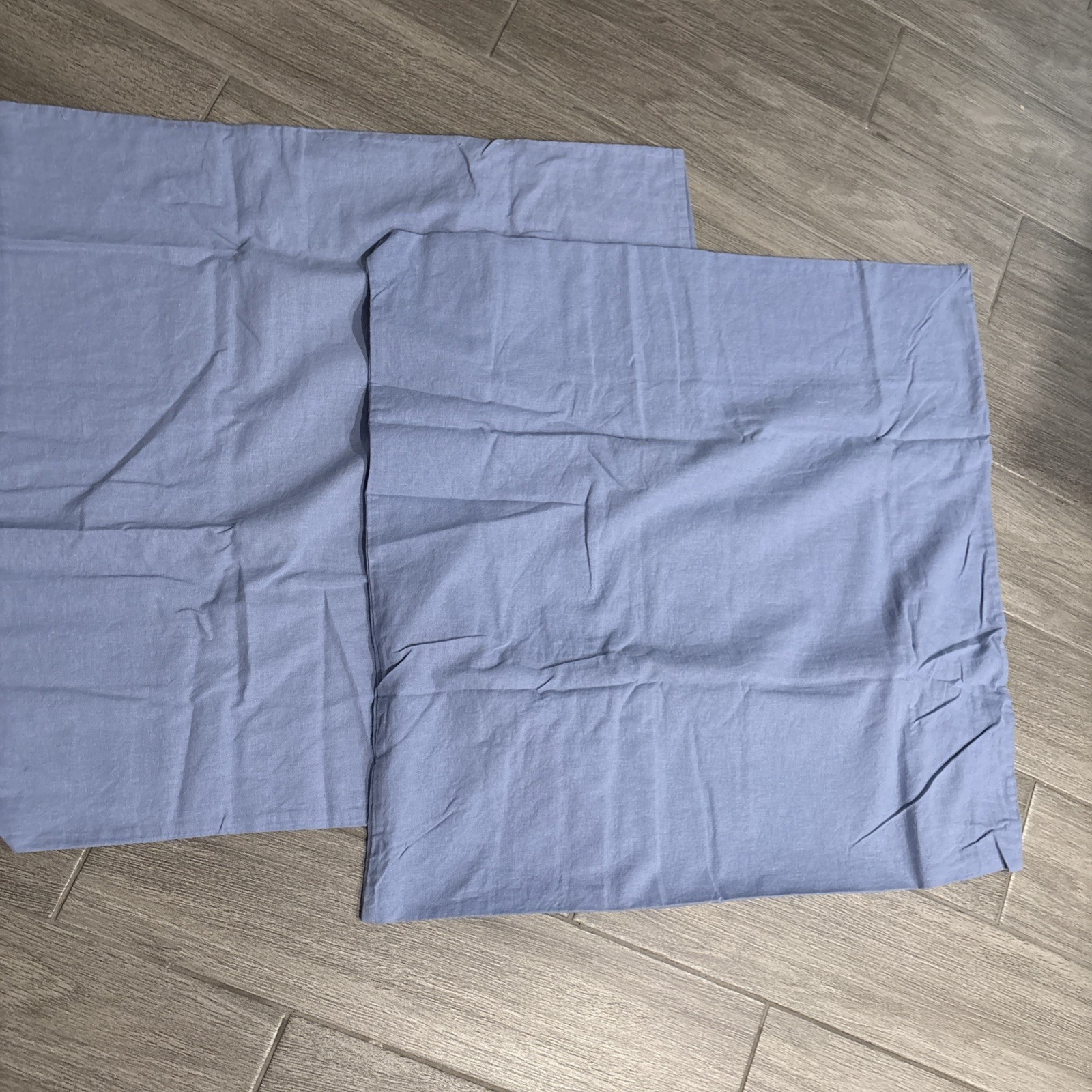 $95 PIGLET IN BED 55% Linen Pillow Squares Set(2) EURO Celeste Blur 25x25 New gallery