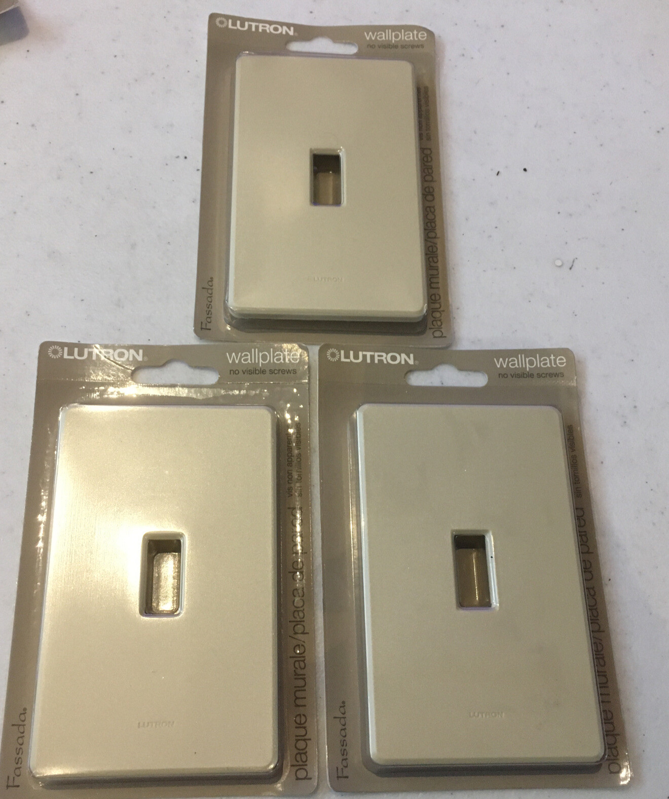 [3 Pack] LUTRON Fassada No Visible Screws Wall Plate gallery