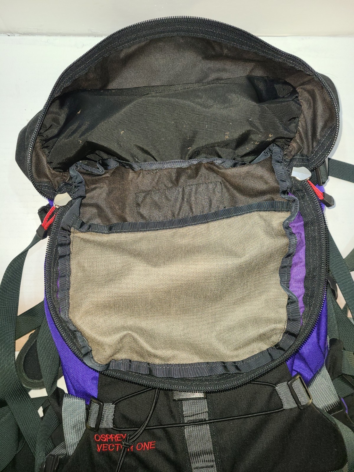 Osprey Vector One Made in USA Backpack Purple 4