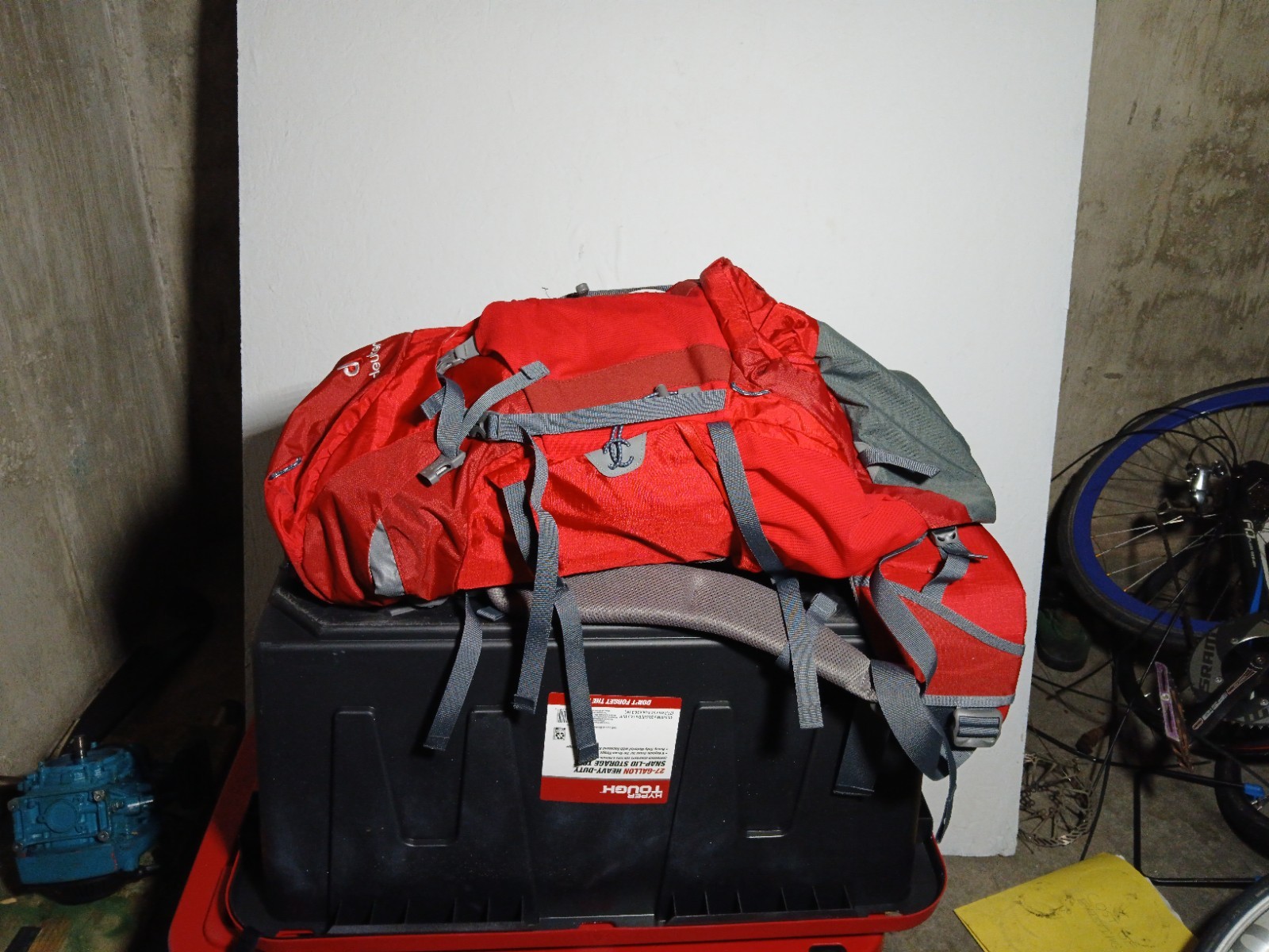 Deuter , Hiking Backpack, trecking,  backpacking , trecking , trail bag ,  2