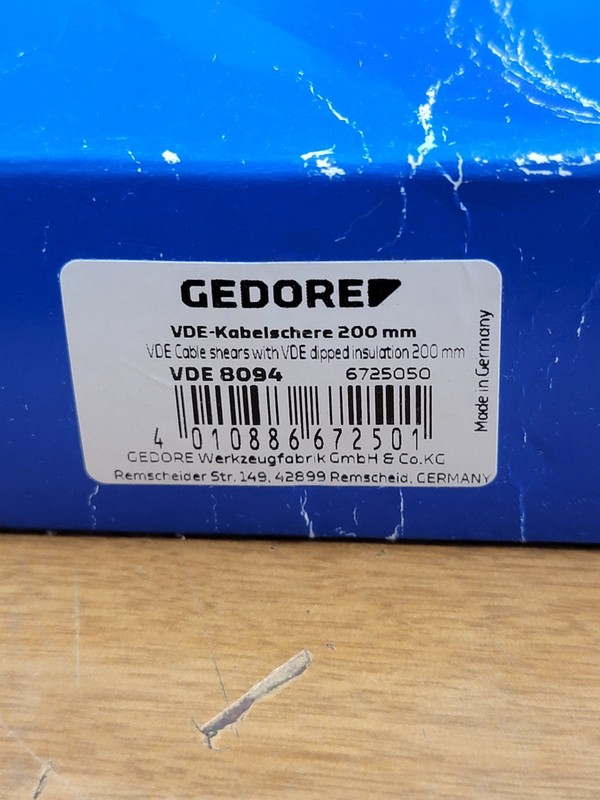Gedore 6725050 VDE 8094 Cable shears with VDE dipped insulation, 200mm gallery