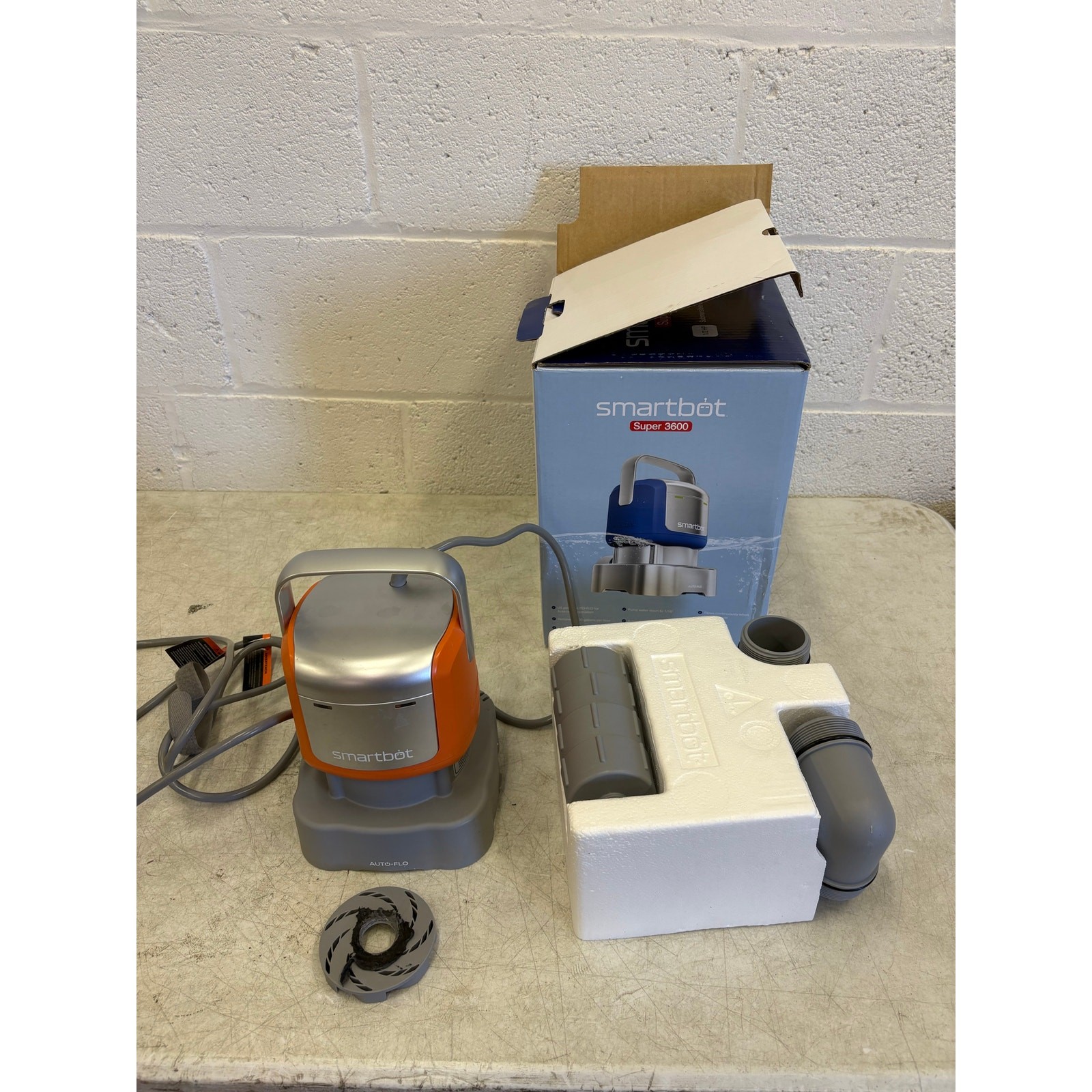 Smartbot 1/2 HP 3000 GPH Submersible Water Pump Small Portable Electric Damaged gallery
