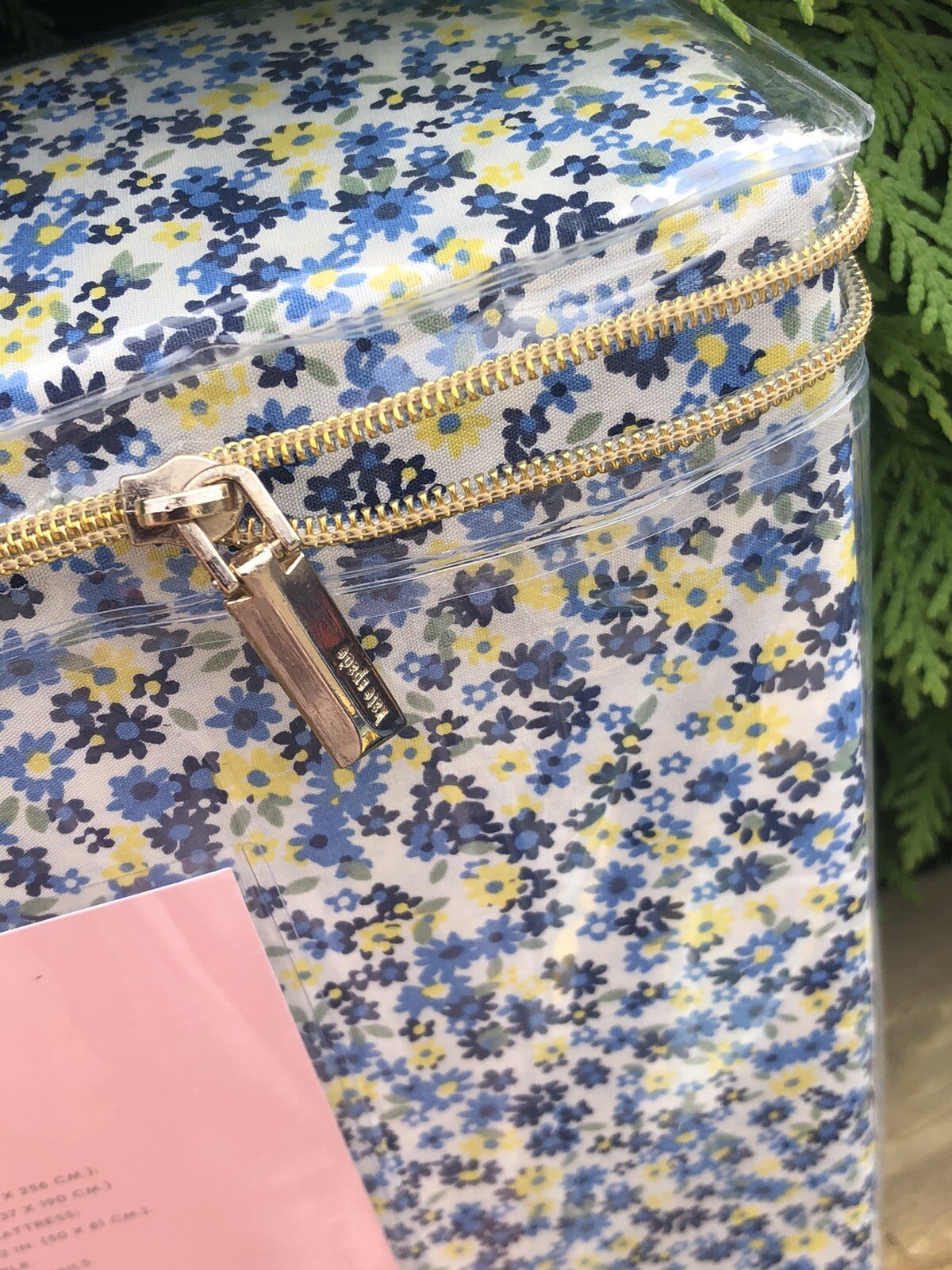 NEW 4pc Kate Spade Full Sheet Set Cottage Chic Petite Flowers Navy,Blue, Yellow gallery