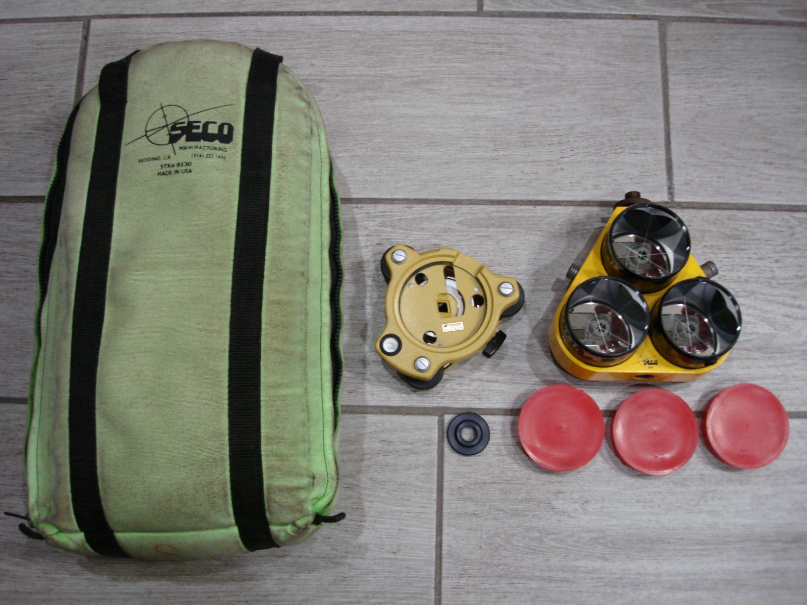 SECO TRIPLE PRISM W/Tribrach And Case Surveying gallery