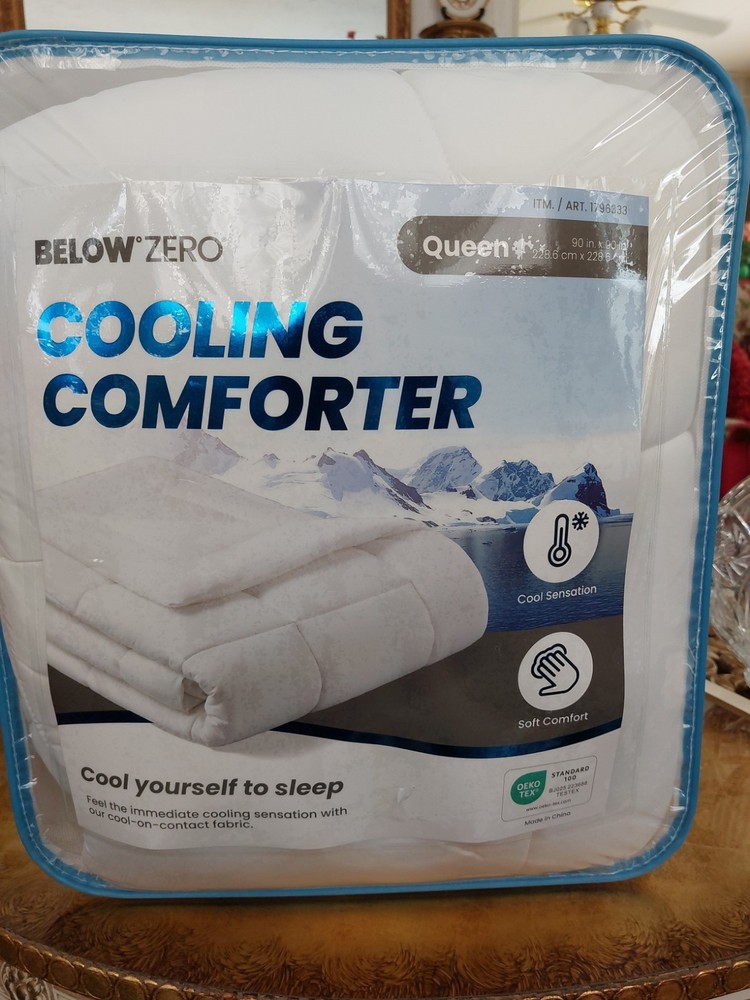 BELOW ZERO Cooling Comforter (Queen) New In Package