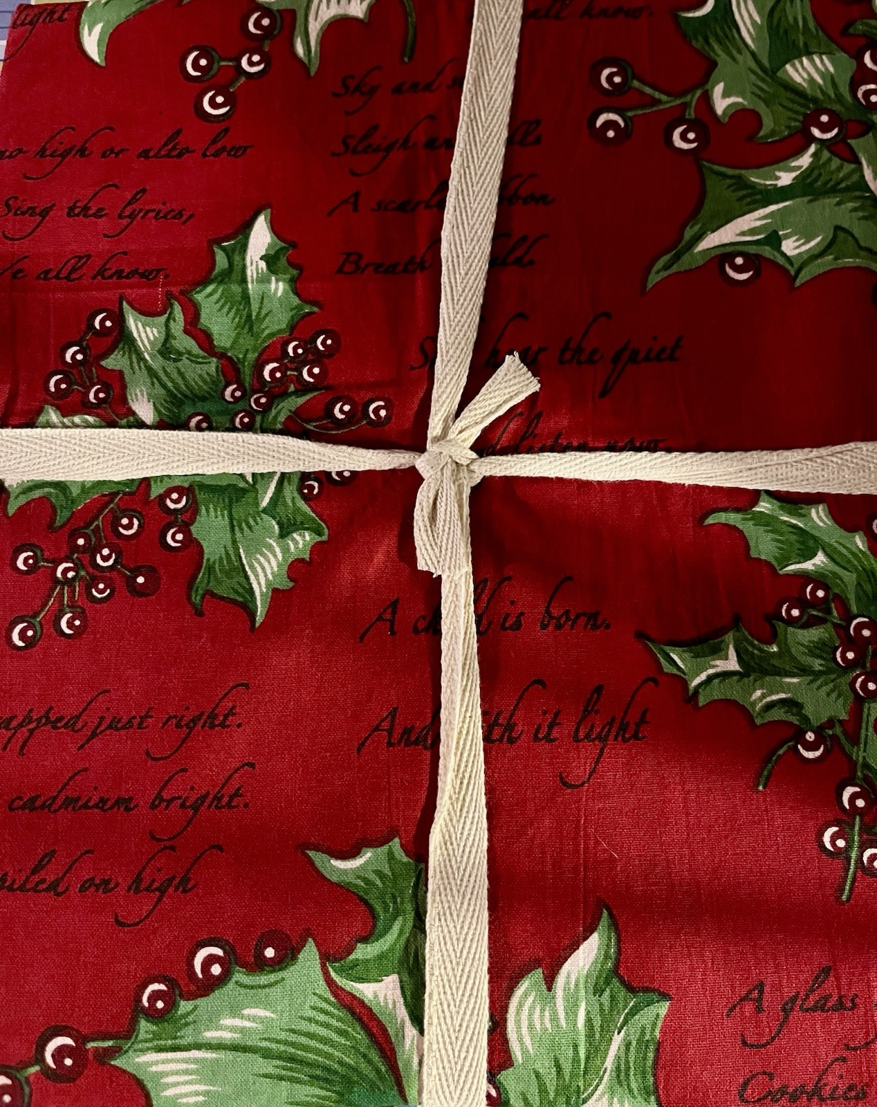 April Cornell Holly Song Holiday Tablecloth36x36 Red gallery
