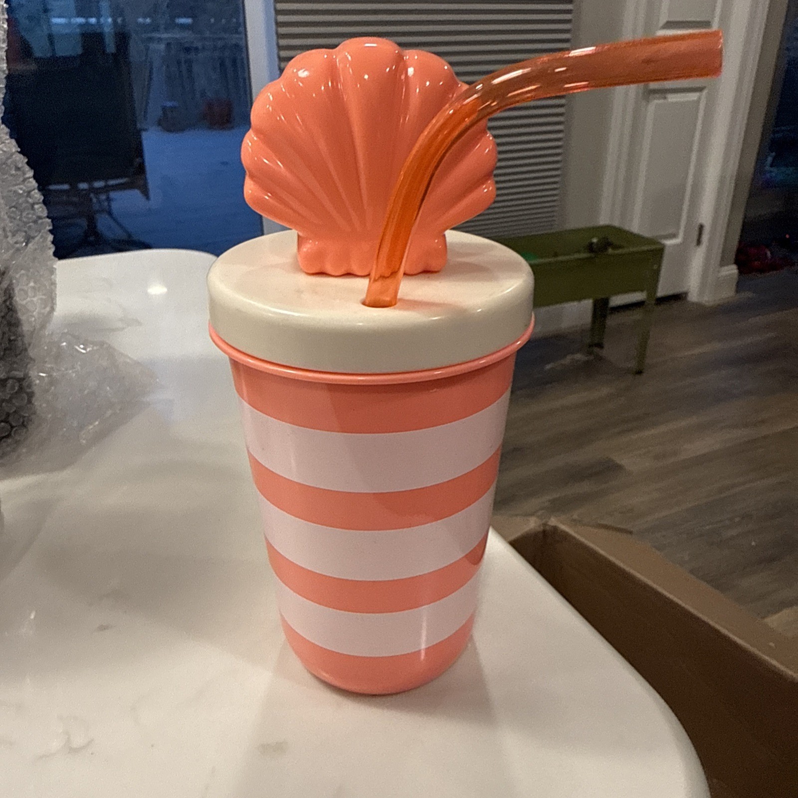 Sun Squad™ 17 fl oz Tumbler with Figural Shell Lid Pink gallery