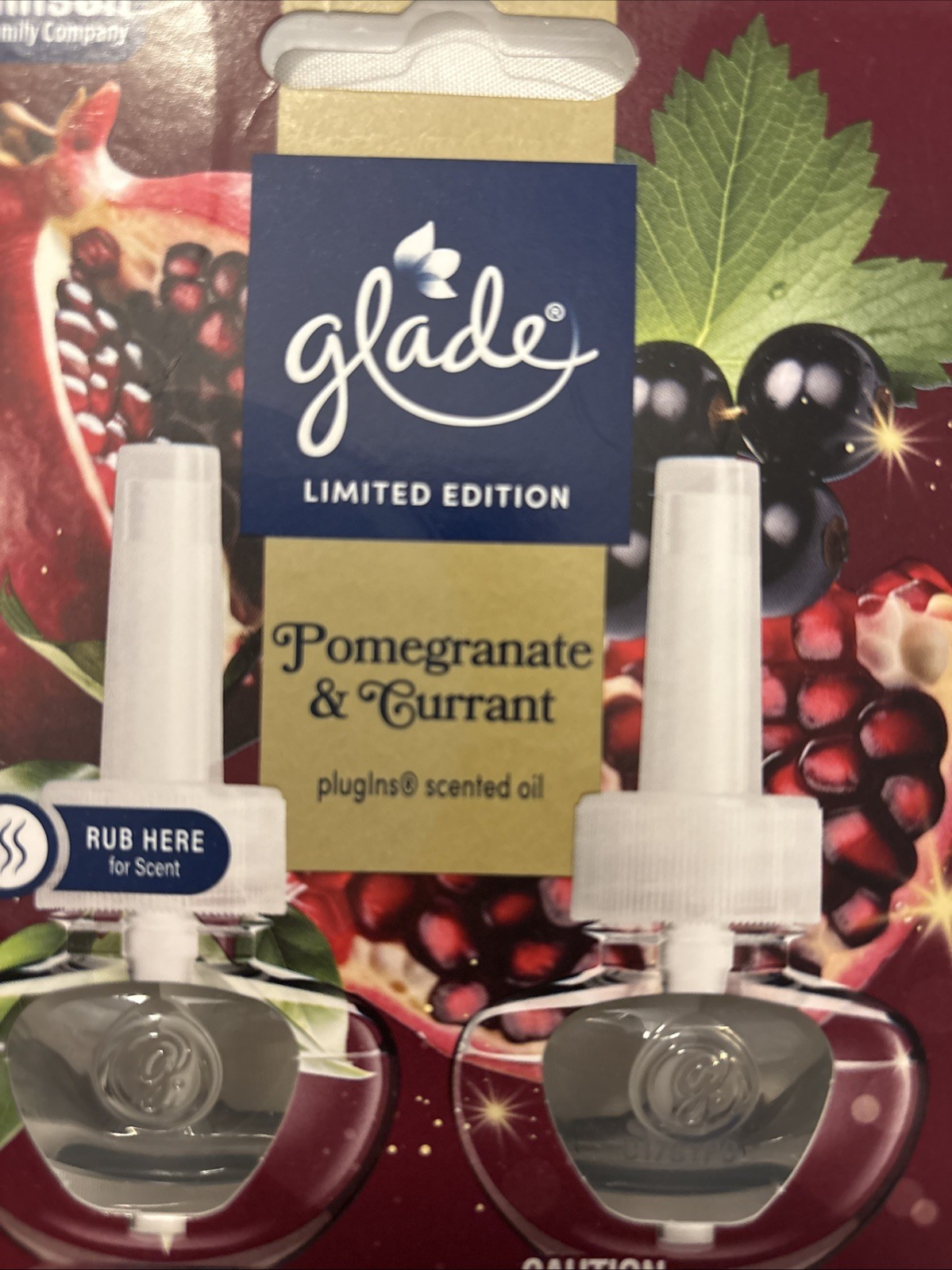 Glade Plug-In Limited Edition Air Freshener Pomegranate & Currant 0.67 oz 2 Pack gallery