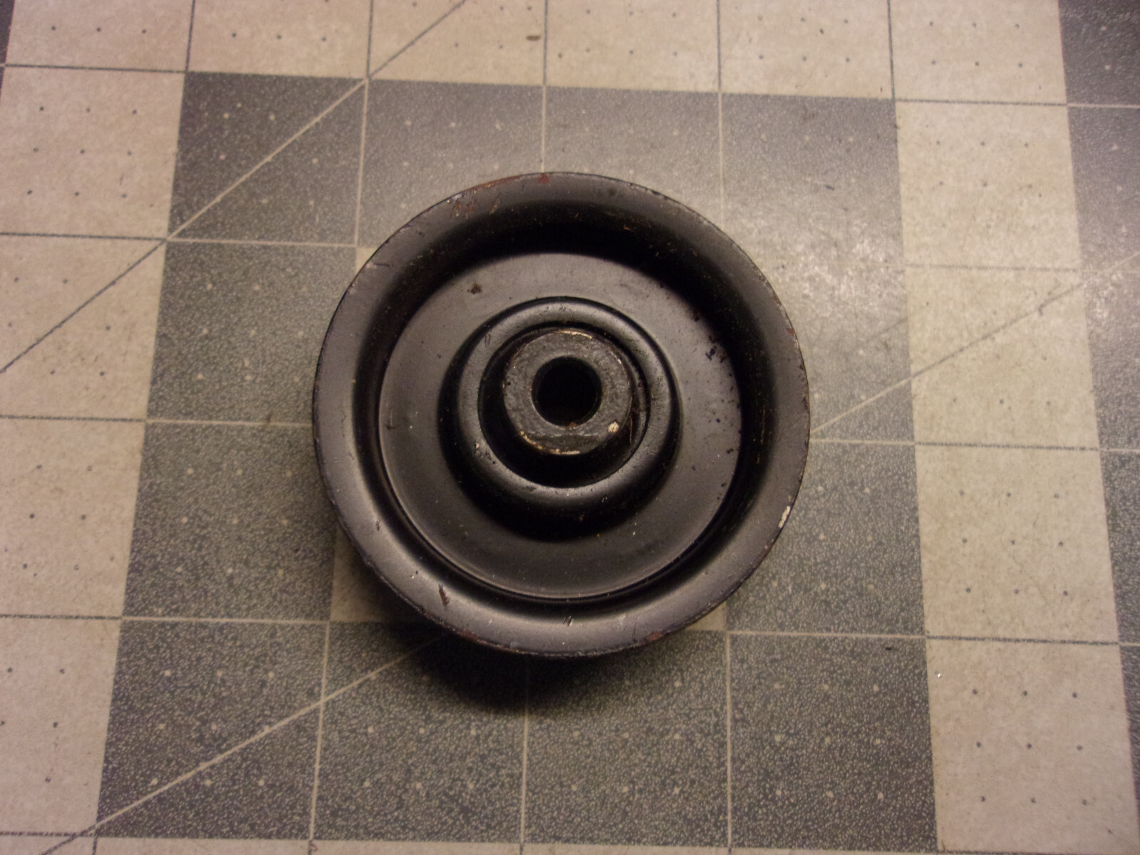 2 1/4"OD 1/4"ID 9/16" Width Pulley gallery