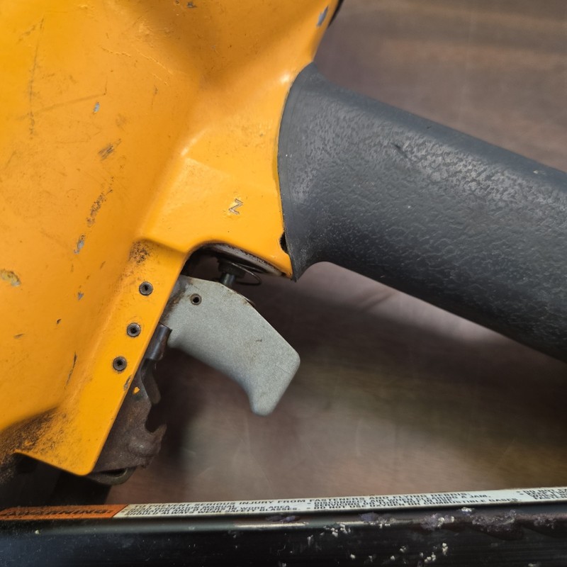 Stanley Bostitch BTF83WW Pneumatic Framing Nailer 3-1/2-in 28 Degree TESTED gallery