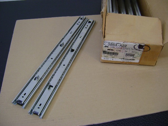 Accuride 3864-A Slide w/ Mounting Tabs | 22"L, 90lb, Side Mount C 3864-A22 PAIR gallery