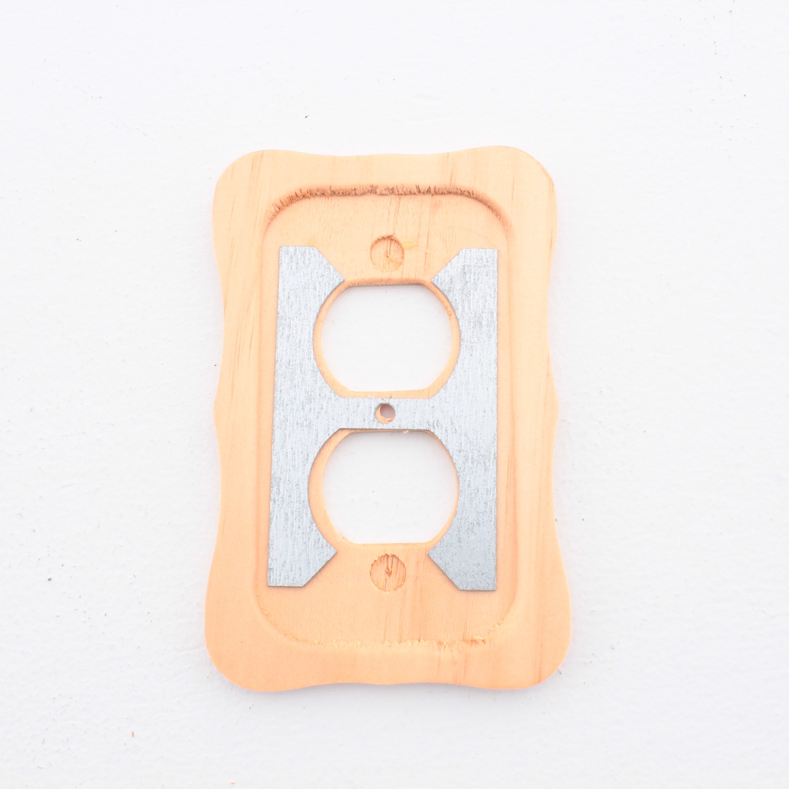 Leviton Solid PINE Wood 1Gang Receptacle Wallplate Duplex Outlet Cover 89203-CVP gallery