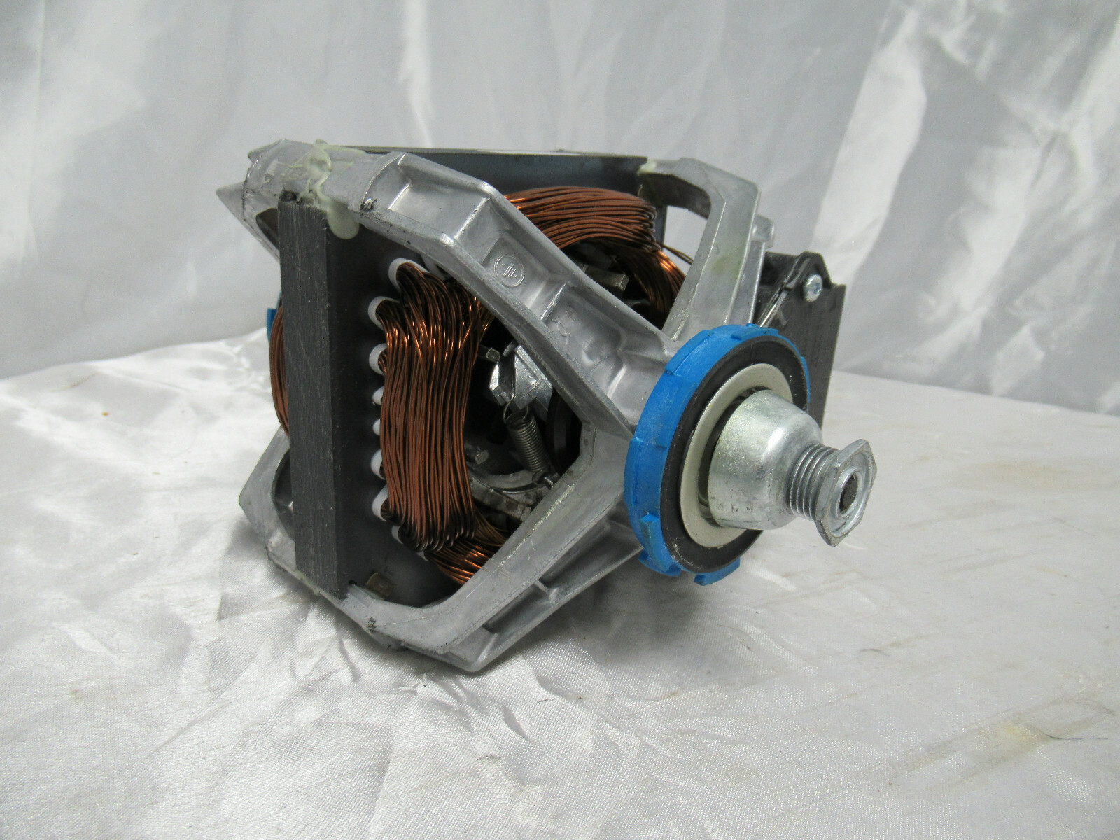 Frigidaire Stack Unit Washer/Dryer Dryer Motor 134196602 8581341966035 (Lot #30) gallery