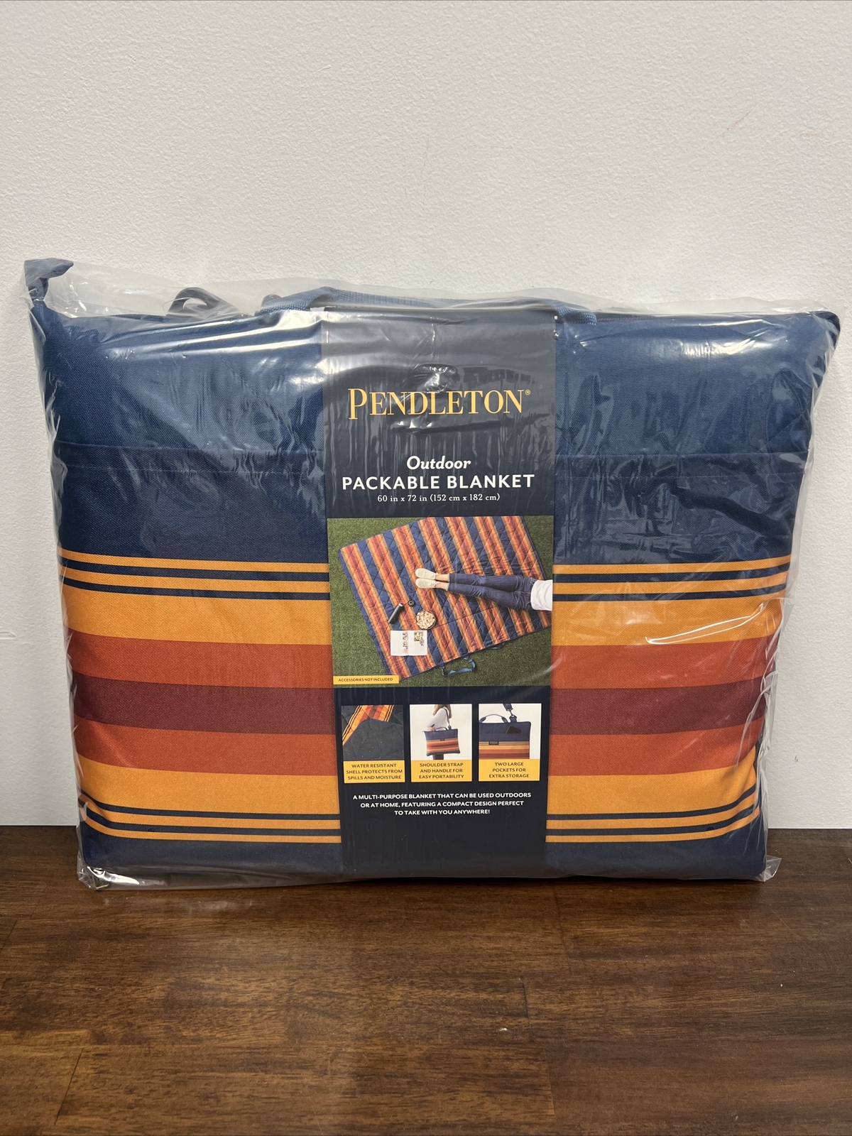 Pendleton Outdoor Packable Blanket Picnic Tailgate Folds & Zips 60x72 inches gallery