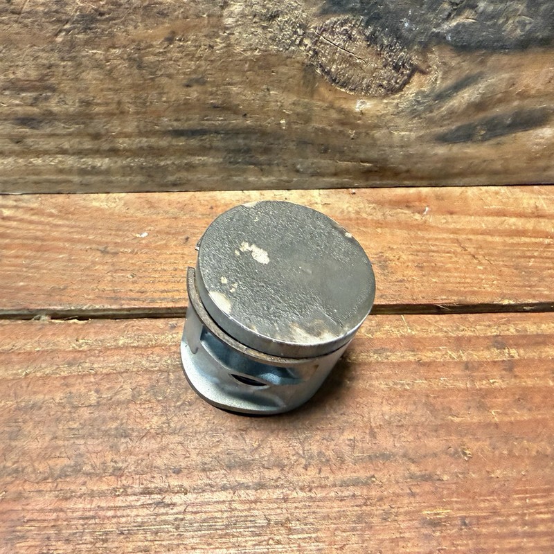 Stihl Genuine MS193T/193TC Piston Assembly 37MM - OEM Used - 1137 030 2007-READ! gallery