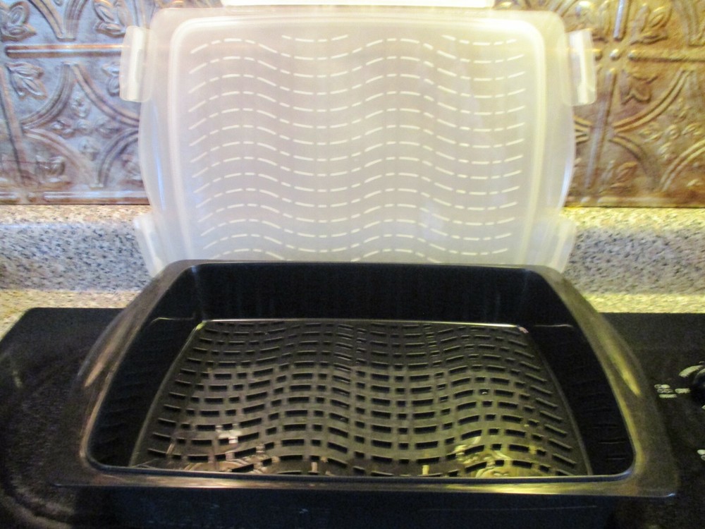 CHEFMATE Marinade Tray with Snap Lid
