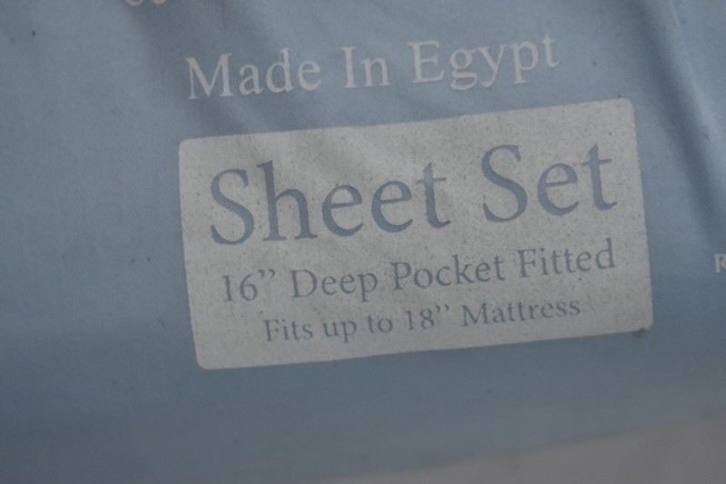 Royal Tradition Solid 650 Thread Count Cotton Blend King 4 Piece Bed Sheets Blue gallery