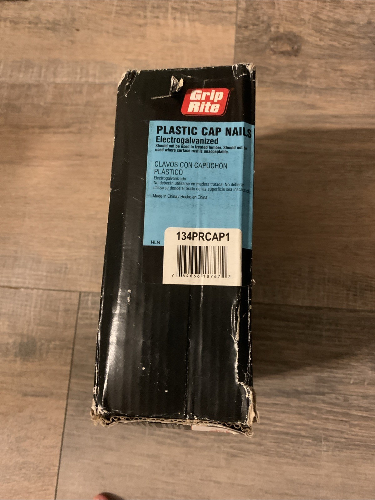 Grip Rite 1-3/4" Plastic Round Cap Electro Galvanized Ring Shank Nails New/ Open gallery