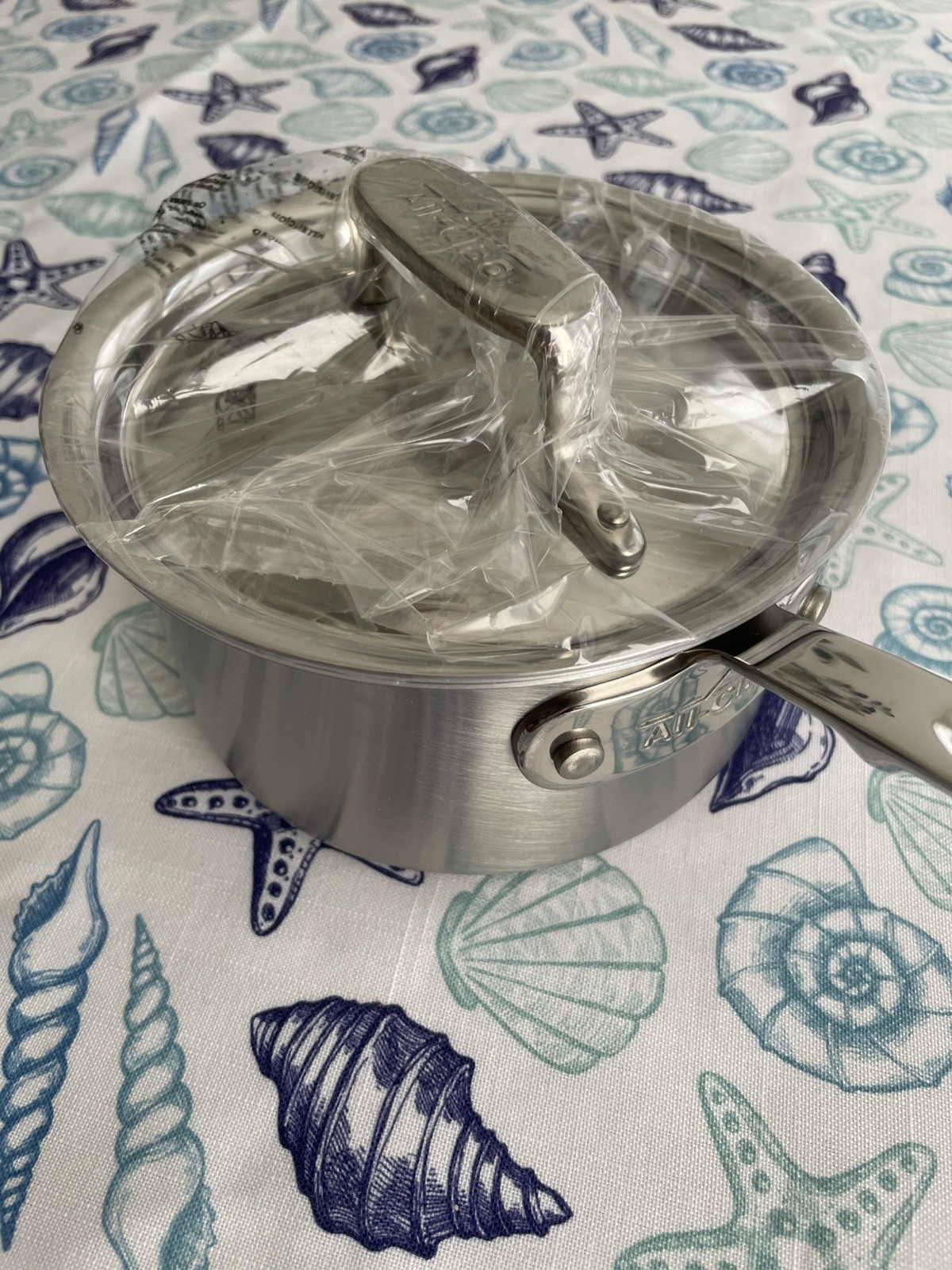 All-Clad D5 1.5 Quart Brushed Stainless Steel Saucepan w/ Lid New Open Box gallery