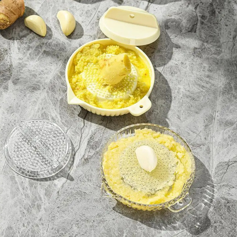 1 pc Portable Garlic Ginger Grater Kitchen Grinder with Lid gallery