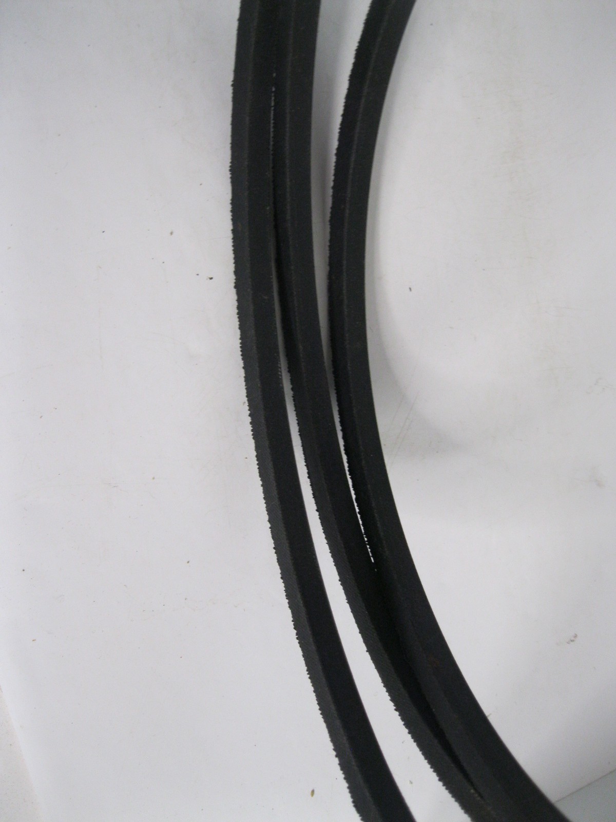 High-Quality Rubber Lawn Mower Deck Belt 1/2" x 95 1/2" Unbranded gallery