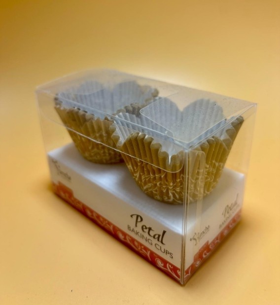 Mini Petal Baking Cup Gold Background (Brigadeiro/Mini Cupcakes,Muffin) gallery