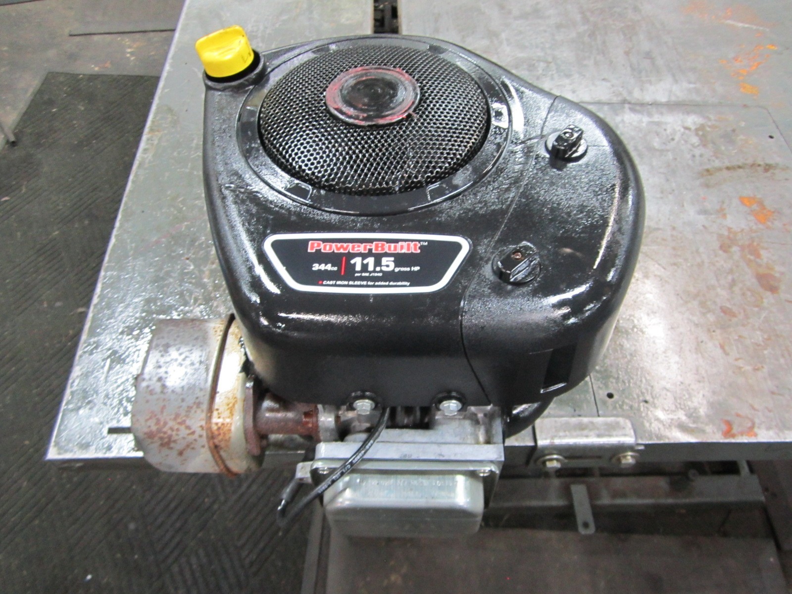 BRIGGS & STRATTON 11.5 HP INTEK GOOD RUNNING ENGINE MOTOR 217807 gallery