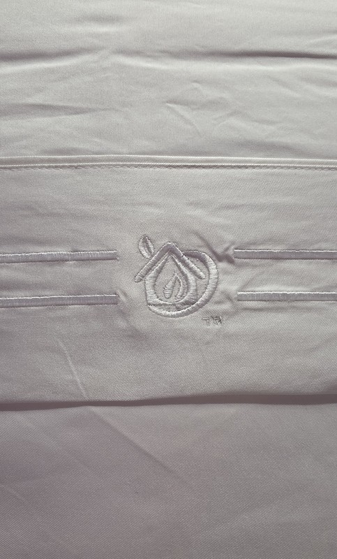 NORWEX Queen Microfiber Flat Sheet "Cloud" Baclock Unused gallery