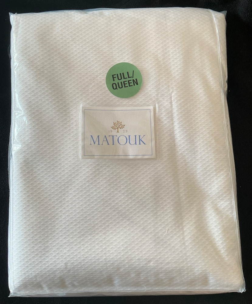 MATOUK Augusta M130 QUEEN/FULL Coverlet White 100% Cotton Italy Matelassé
