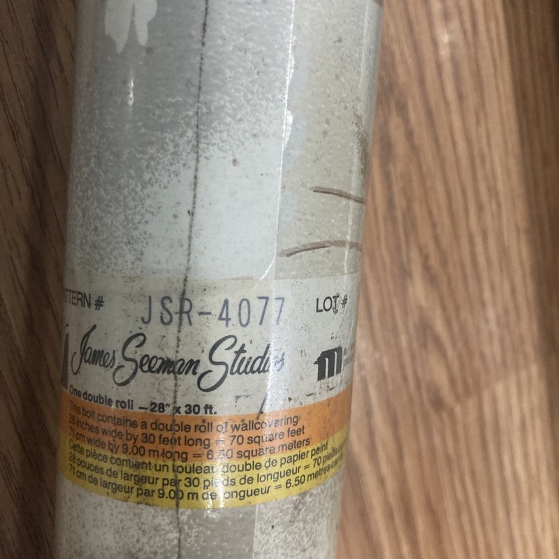 James Seeman Studio Floral Pattern Wallpaper 28”x30ft 3 Rolls Made In USA gallery