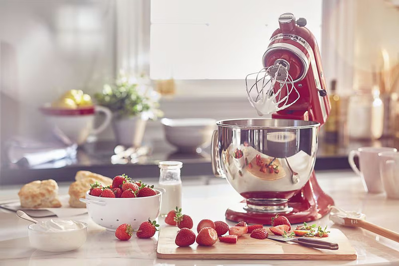 Value Bundle Artisan® Series 5 Quart Tilt-Head Stand Mixer with Flex Edge Beater gallery