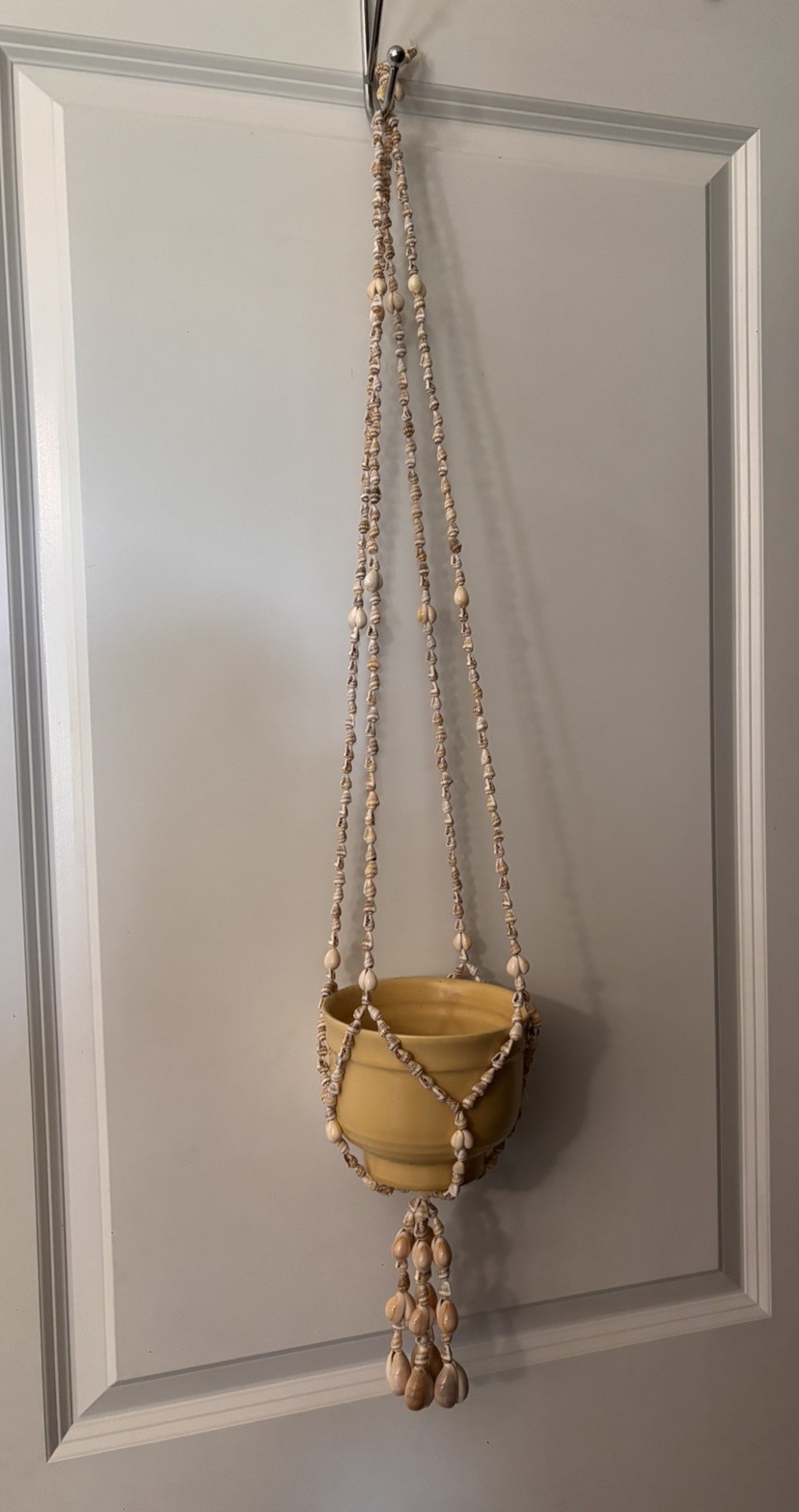 MCM Retro Seashell Macrame Style Plant Hanger Decor Boho Coastal lot of 3. gallery
