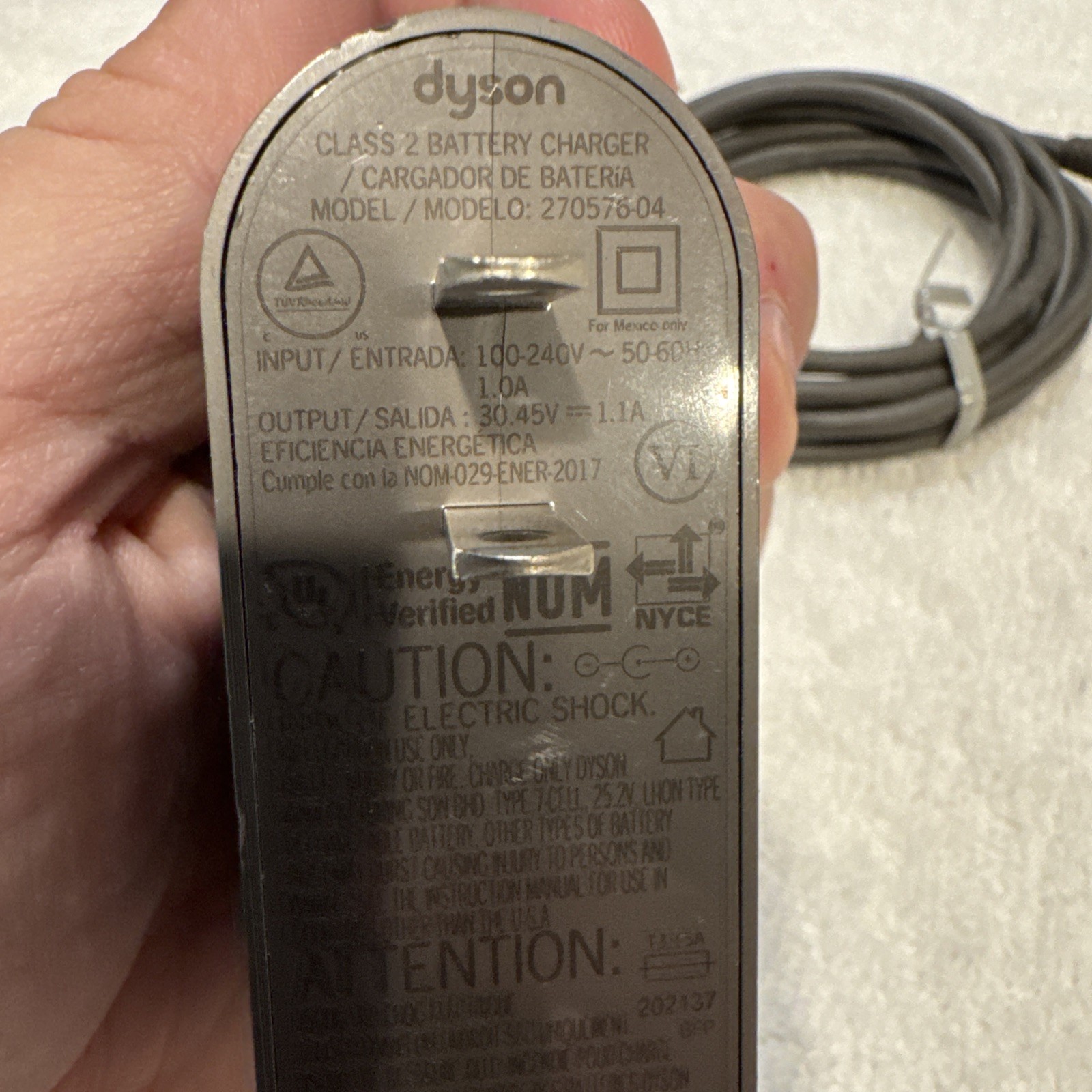 OEM Genuine Dyson Battery Charger Adapter Class 2 Battery Model 217160-02 gallery