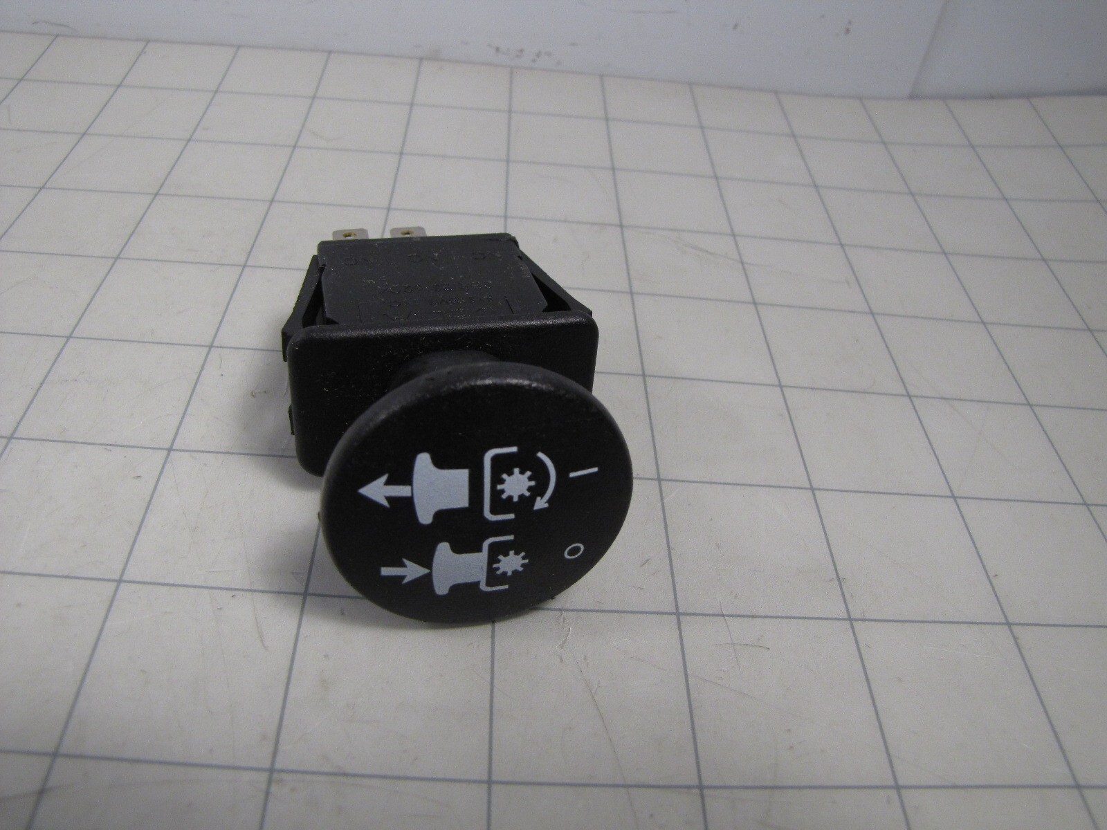 Delta Series 6204 PTO Switch Push / Pull 8-Pin NEW gallery