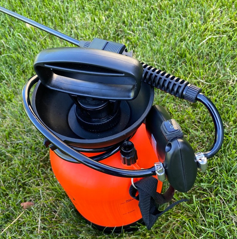Electric Pump & Manual Dual Function Lawn & Garden Sprayer 0.8 Gallon gallery