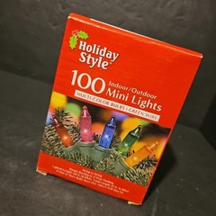 Holiday Style 100 Mini Lights multi color Bulbs Green wire 21 Feet Stay Lit