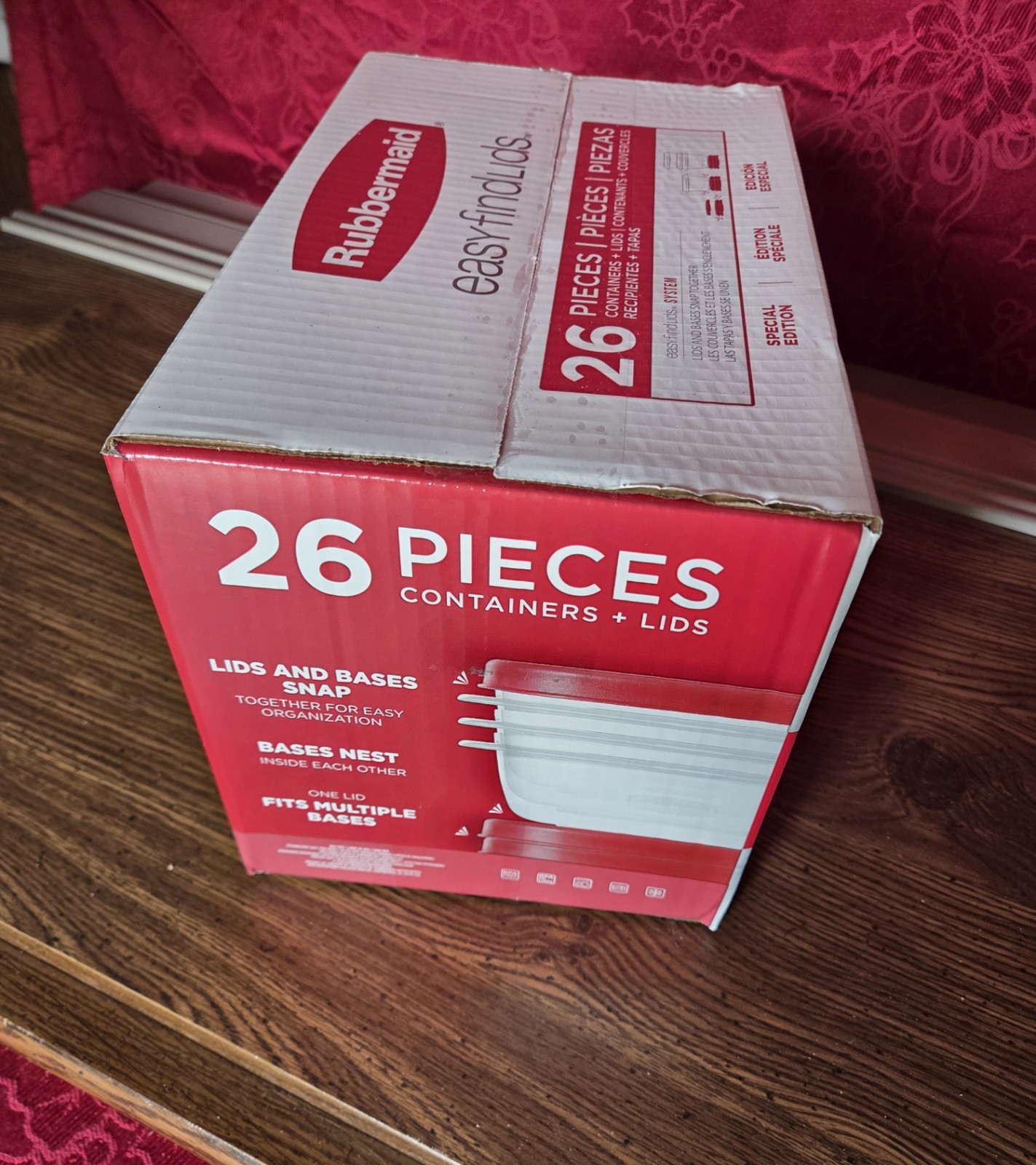 RUBBERMAID Food Storage Container Set w/EASY FIND LIDS 26-PC, RED, Vented - NEW gallery