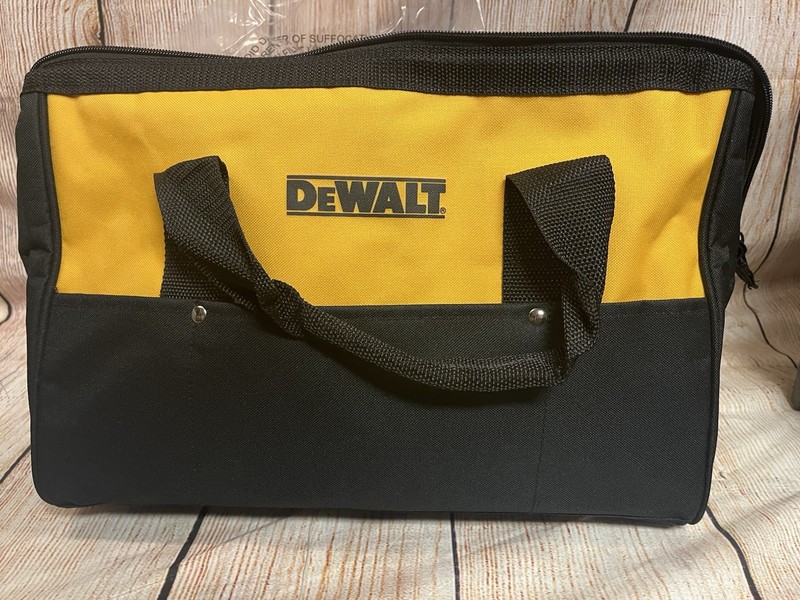 Dewalt (DCK486D2) ATOMIC 20V 4-Tool Combo Kit w/2x 2.0Ah Batt &Charger gallery